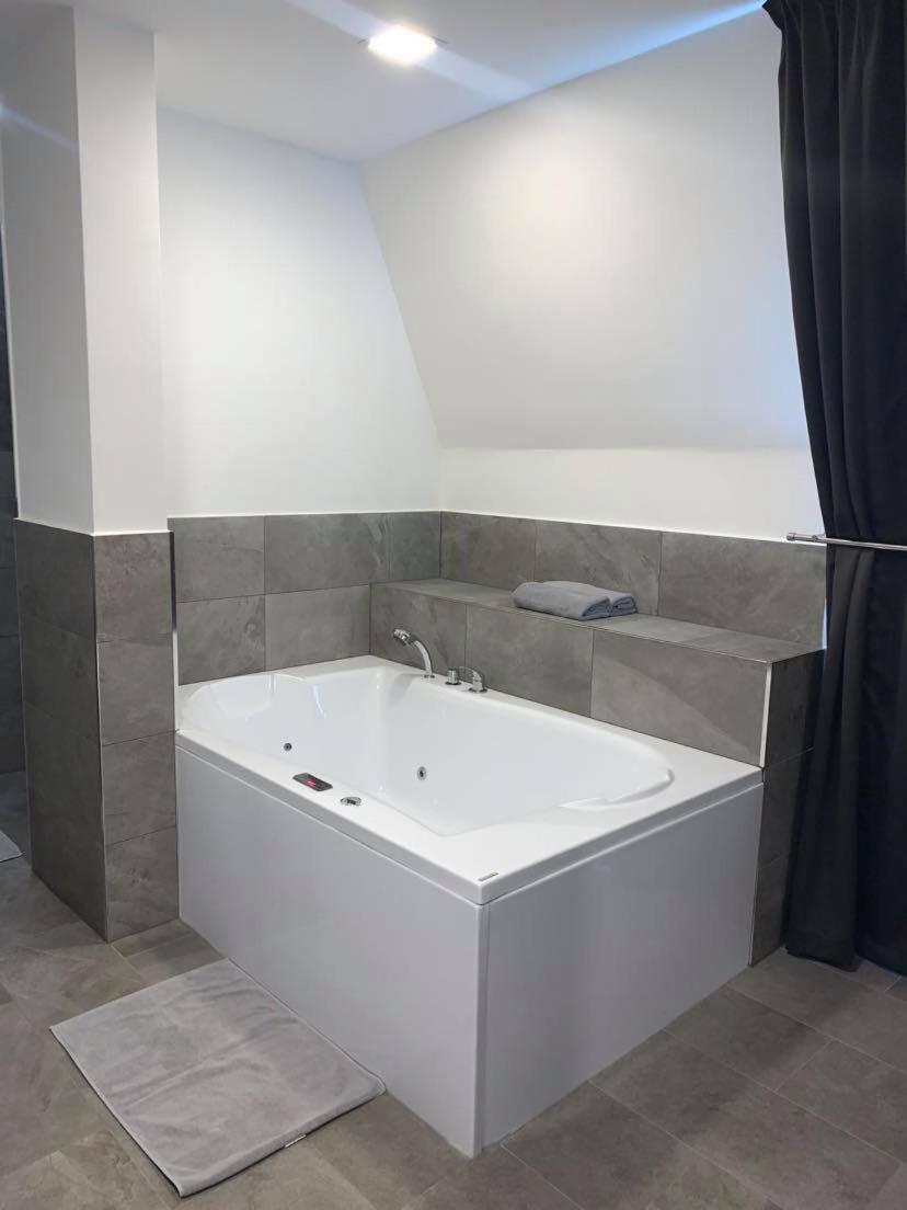 Hotel Zodiaco Szekszárd 部屋 写真